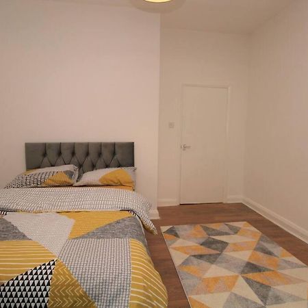 런던 Ideal 2 Bed Flat Close To City 아파트 외부 사진