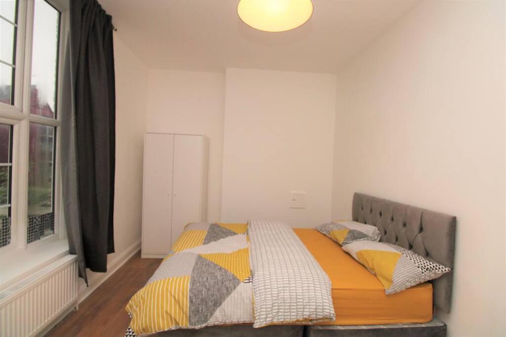 런던 Ideal 2 Bed Flat Close To City 아파트 외부 사진