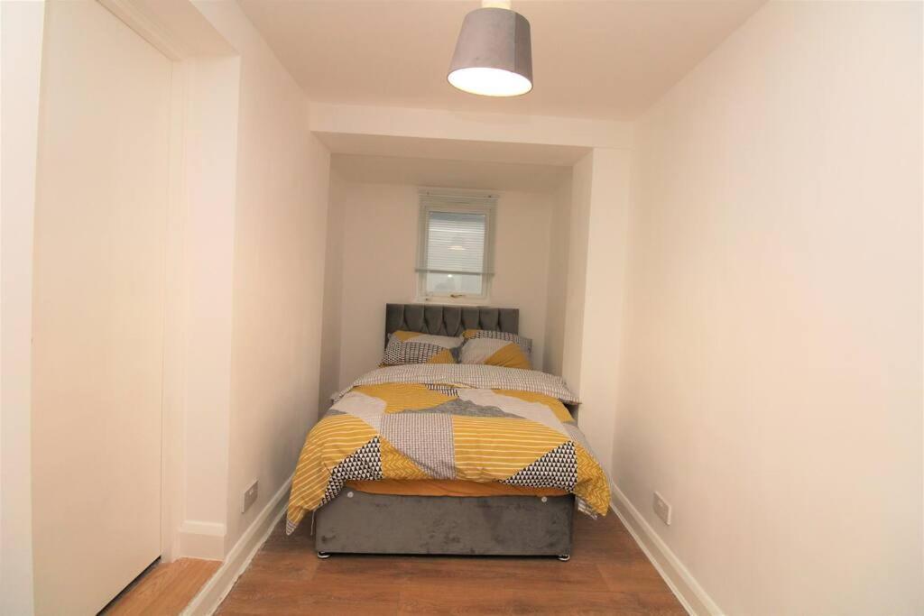 런던 Ideal 2 Bed Flat Close To City 아파트 외부 사진